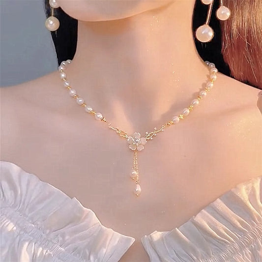 Elegant Pearl Flower Necklace For Women